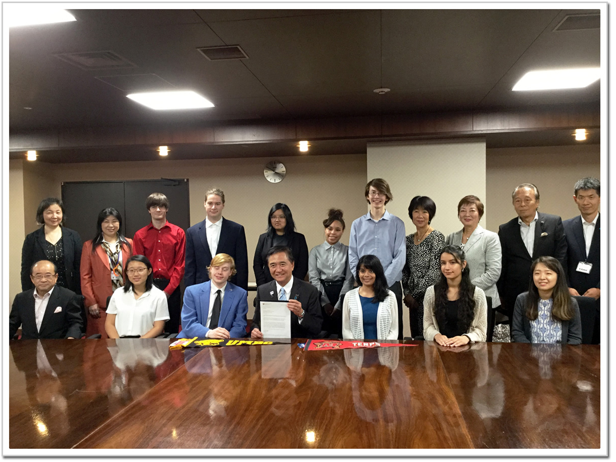 メリーランド州立大学の先生と生徒